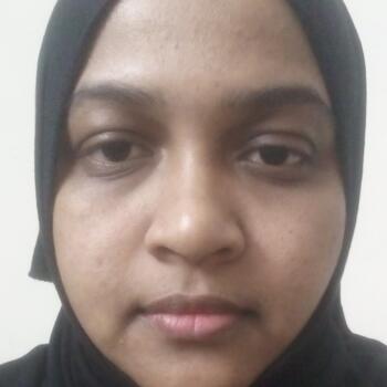 جليسة أطفال الدوحة: Fathima