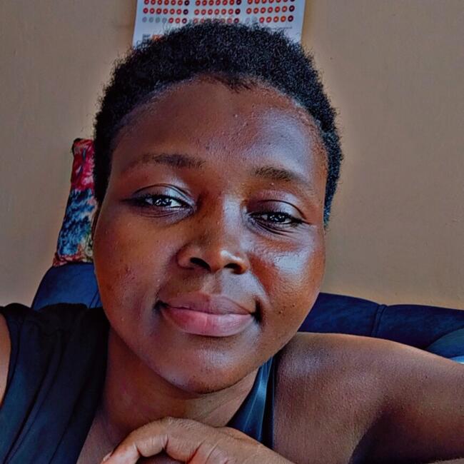 Babysitter in Mombasa: Betty
