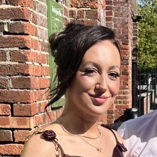 Babysitter in Erskine: Kaitlin