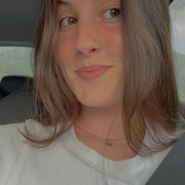 Babysitter in Gandia: Julia