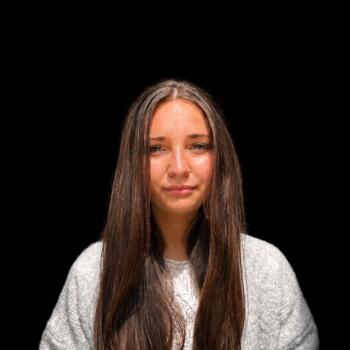 Babysitter in Montreuil-le-Gast: Louann