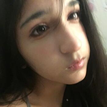 Babysitter Toronto: Aliya Alam