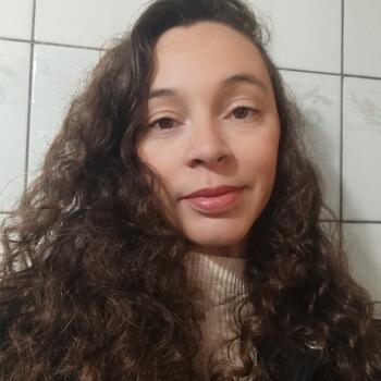 Babysitter in Atibaia: Nathalia