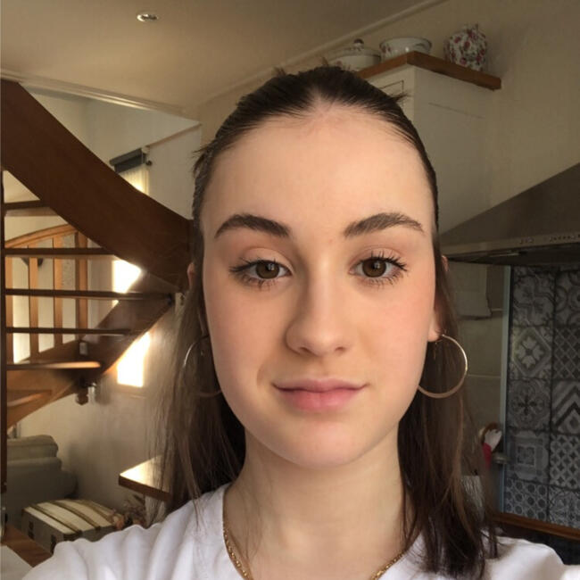 Babysitter in Ézy-sur-Eure: Alizée