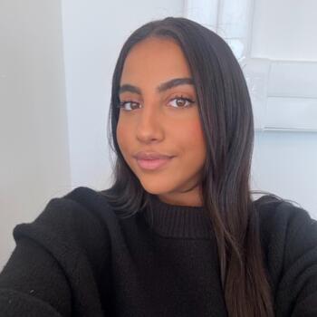 Babysitter in Charenton-le-Pont: Sheryn