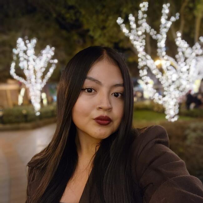 Babysitter in Cuenca: Pamela Mishell