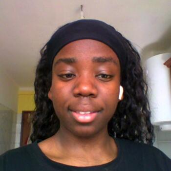 Babysitter in Santarém: Virginia