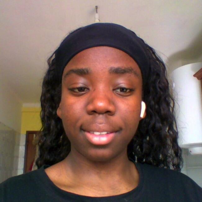 Babysitter in Santarém: Virginia