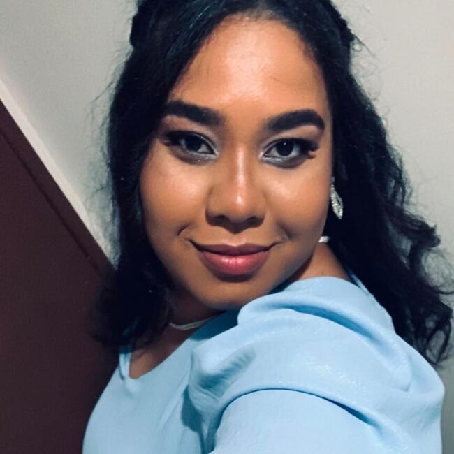 Babysitter in São Sebastião de Lagoa de Roça: Maria Fernanda