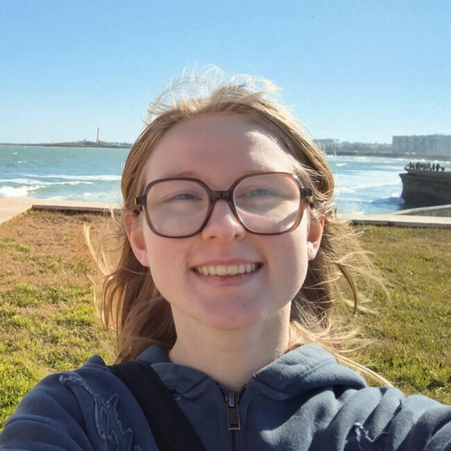 Babysitter in Croix: Camille