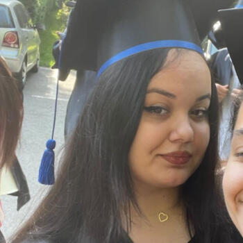 Babysitter Cazasu: Nicoleta