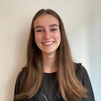 Babysitter in Ixelles-Elsene: Elisa