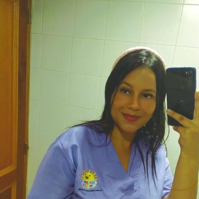 Babysitter in Medellín: Sara