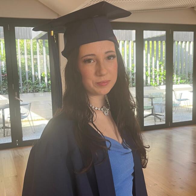 Babysitter in Melbourne: Joey