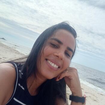 Babá em São Gonçalo (São Gonçalo): Juliana