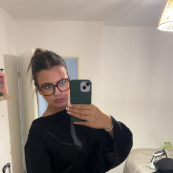 Babysitter in Ailly-sur-Somme: Lila