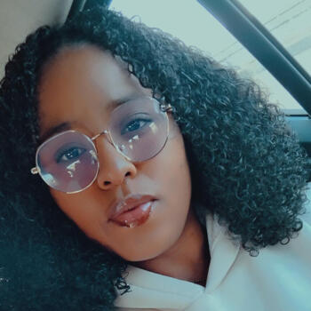 Babysitter Sintra: Beth