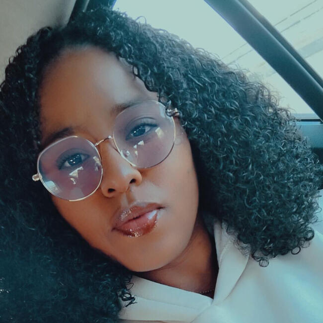 Babysitter in Sintra: Beth