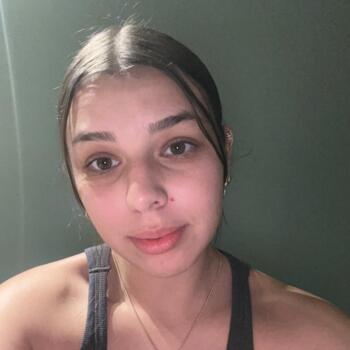 Babysitter in Courbevoie: Louann