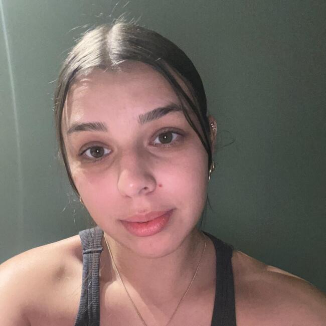 Babysitter in Courbevoie: Louann