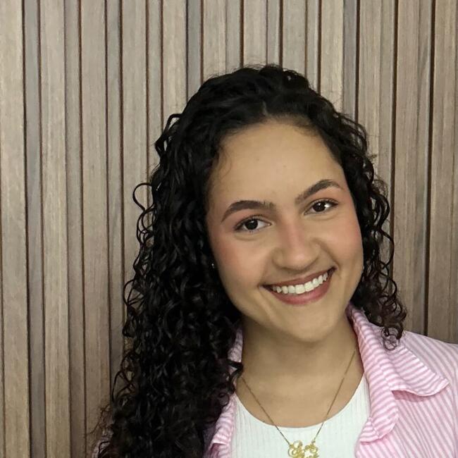 Babysitter in Londrina: Ana Clara