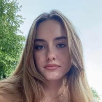 Babysitter in Wien: Charlotte