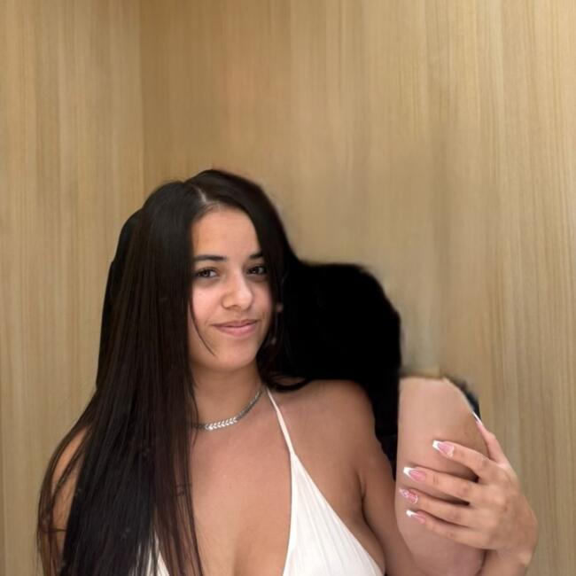 Babysitter in Alcobaça: Hellena pereira