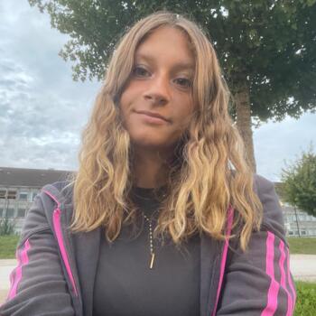 Babysitter in Besançon: Cybélia