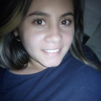 Babysitter in Bello: Cristina