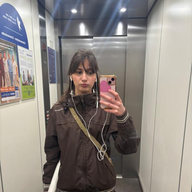 Babysitter in Schaarbeek: Melissa