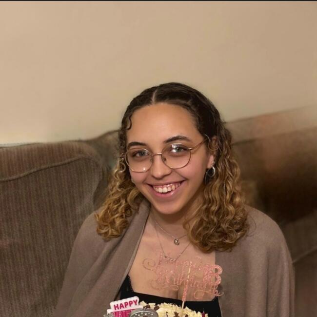 Babysitter in Milton Keynes: Amber