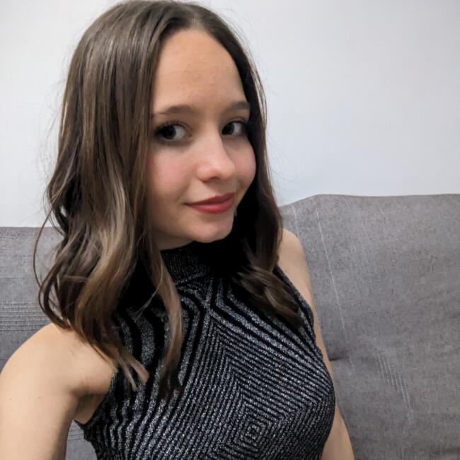 Canguro en Oviedo: Claudia Pindado Fraile