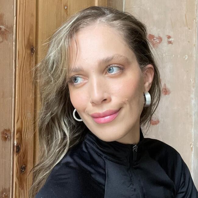 Babysitting job in London: Débora