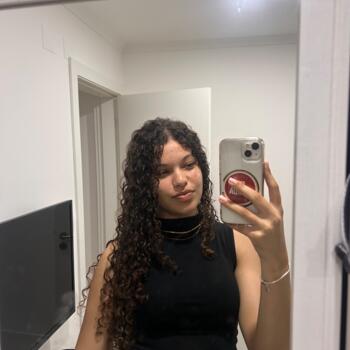 Babysitter Sintra: Íris