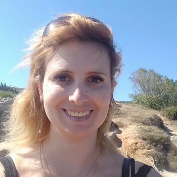 Babysitter Valongo: Laura