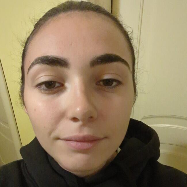 Babysitter in Tornimparte: Veronica