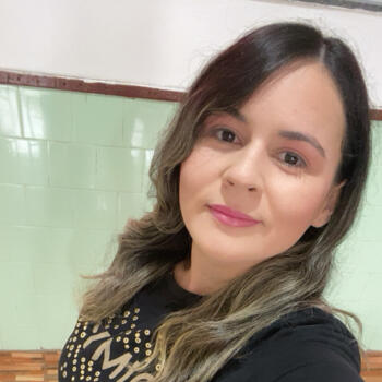 Babá em Balneário Camboriú: Debora