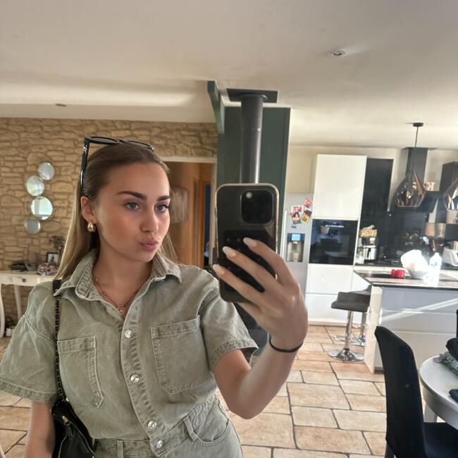 Babysitter in Gleizé: Angelique