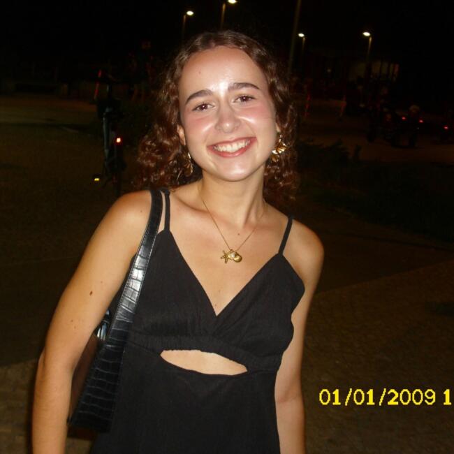 Babysitter em Alcabideche: Bianca