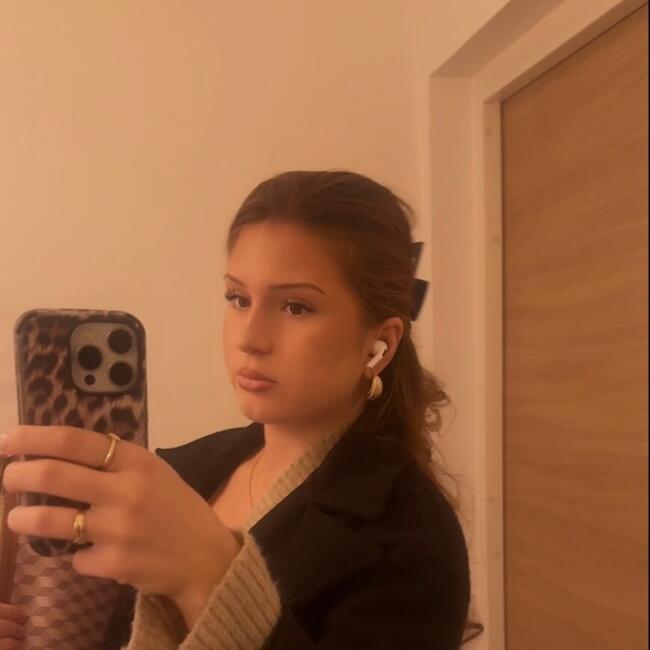 Babysitter in Malmo: Filippa