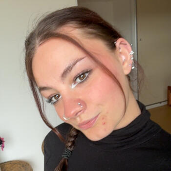 Babysitter in Rennes: Faustine