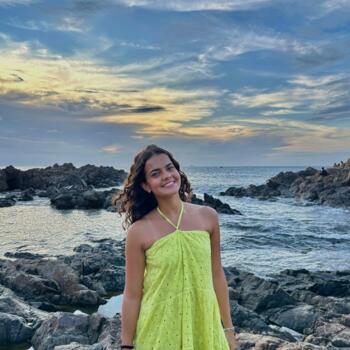 Babysitter em Lisboa: Laura