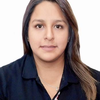 Nanny Móstoles: Naysha Flores Morales
