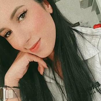 Emprego de babá em Cuiabá: emprego de babá Daniela