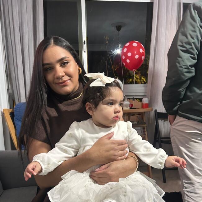 Trabajo de canguro en Sevilla: Laura