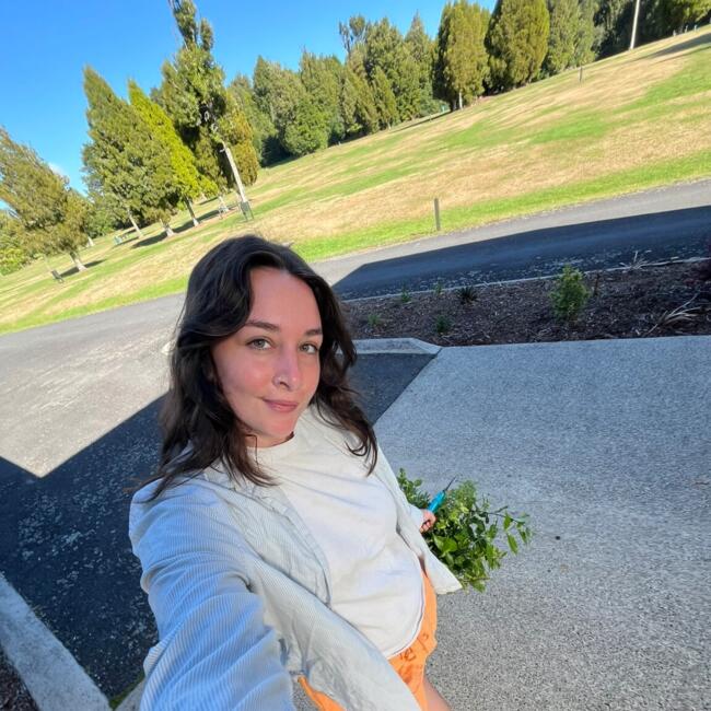 Babysitter in Wellington: Holly