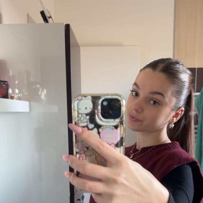 Babysitter in Dijon: Sarah