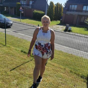 Baby-sitter Ninove: Femke van den eede