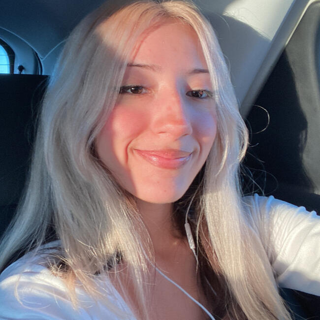 Babysitter in Grapevine: María