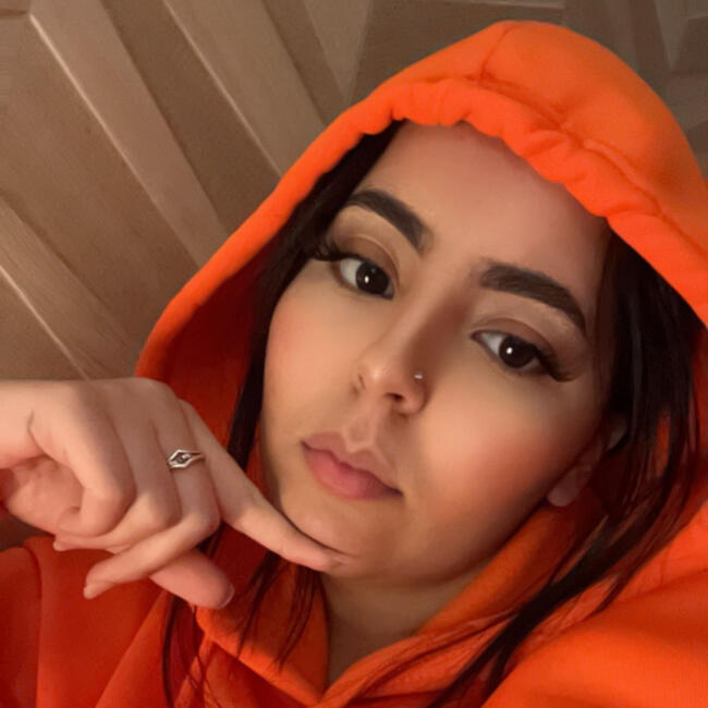 Babysitter in Marseille: Hasna